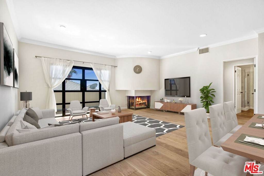 1133 Clark Street - Photo 1