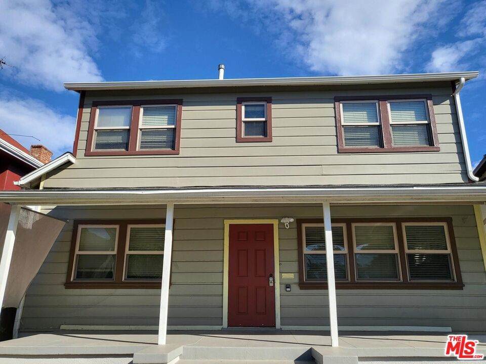 915 21St Street - Photo 1