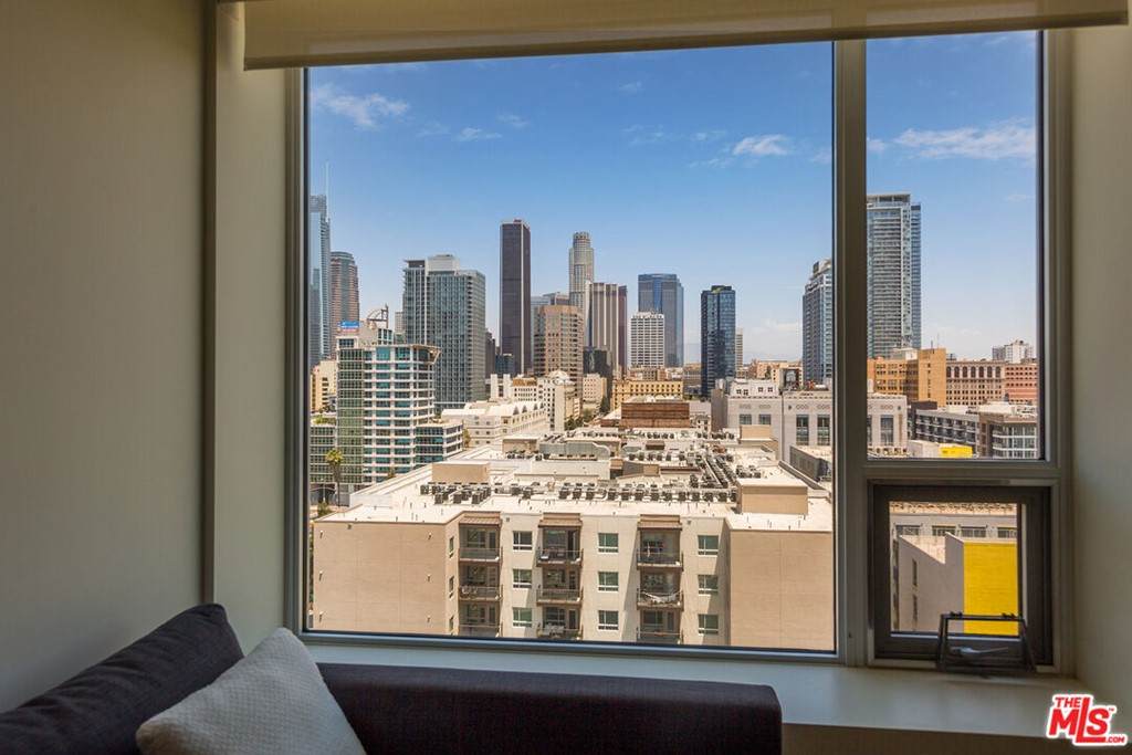1050 Grand Avenue - Photo 1