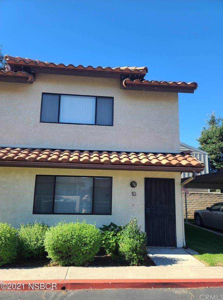 237 Pine Avenue - Photo 1