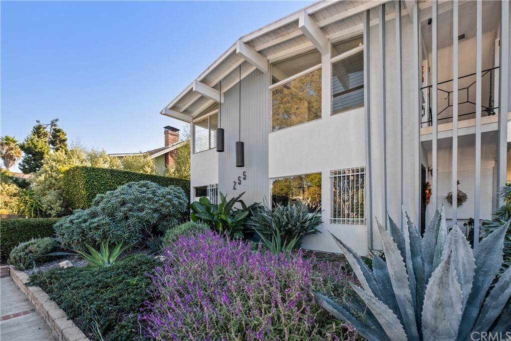 255 Cypress Drive - Photo 1