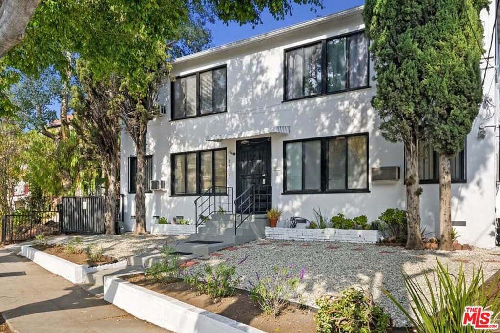 2616 Glendale Boulevard - Photo 1