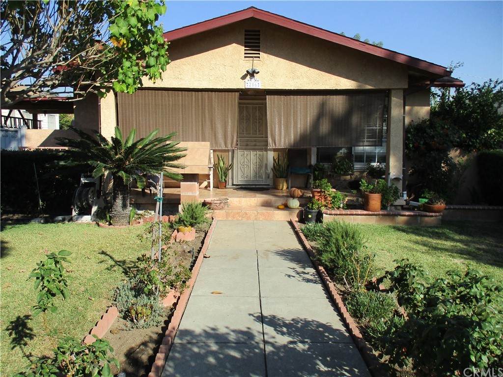 216 Granada - Photo 1