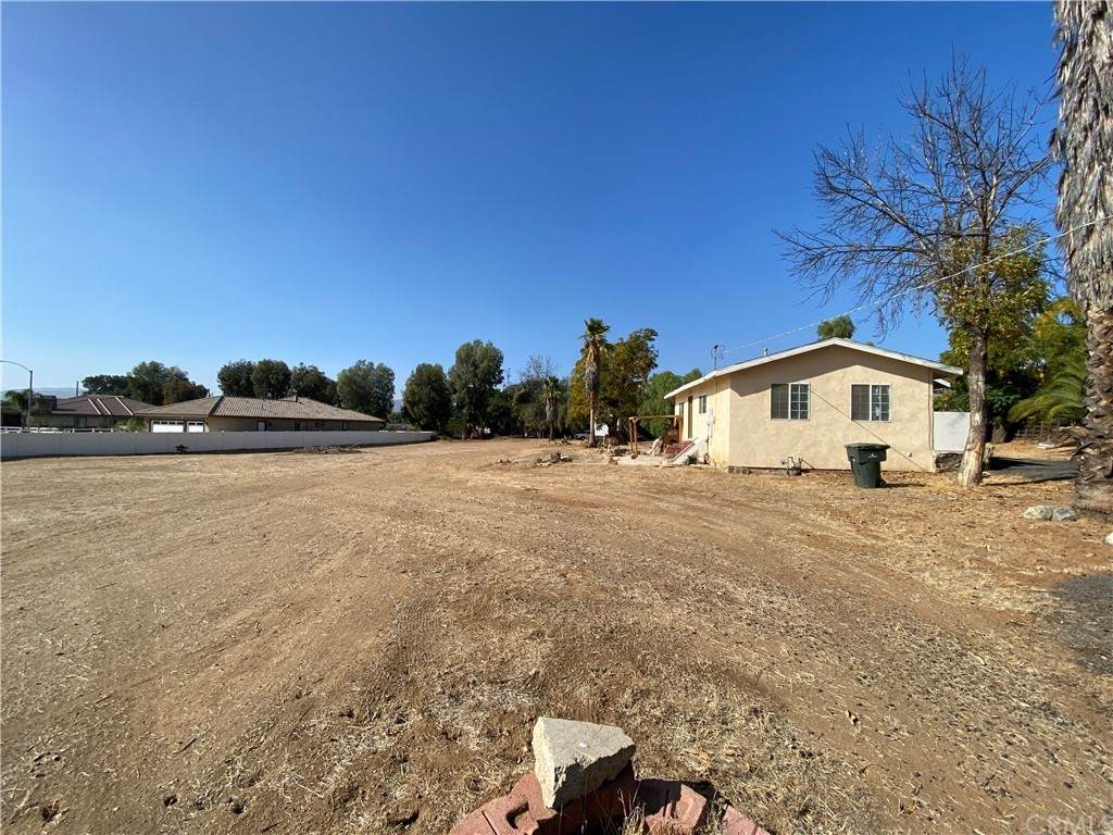 10427 Cook Avenue - Photo 1