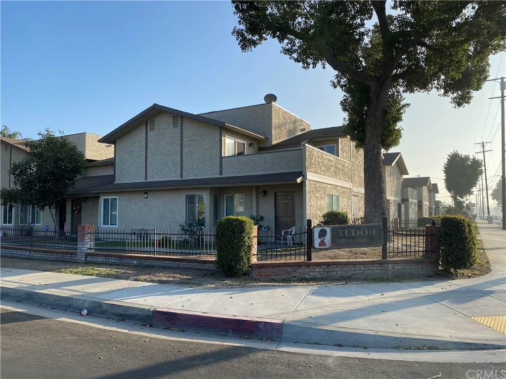 4950 Peck Road - Photo 1