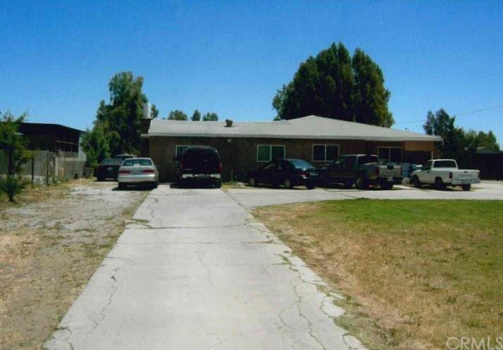 5700 Etiwanda Avenue - Photo 1
