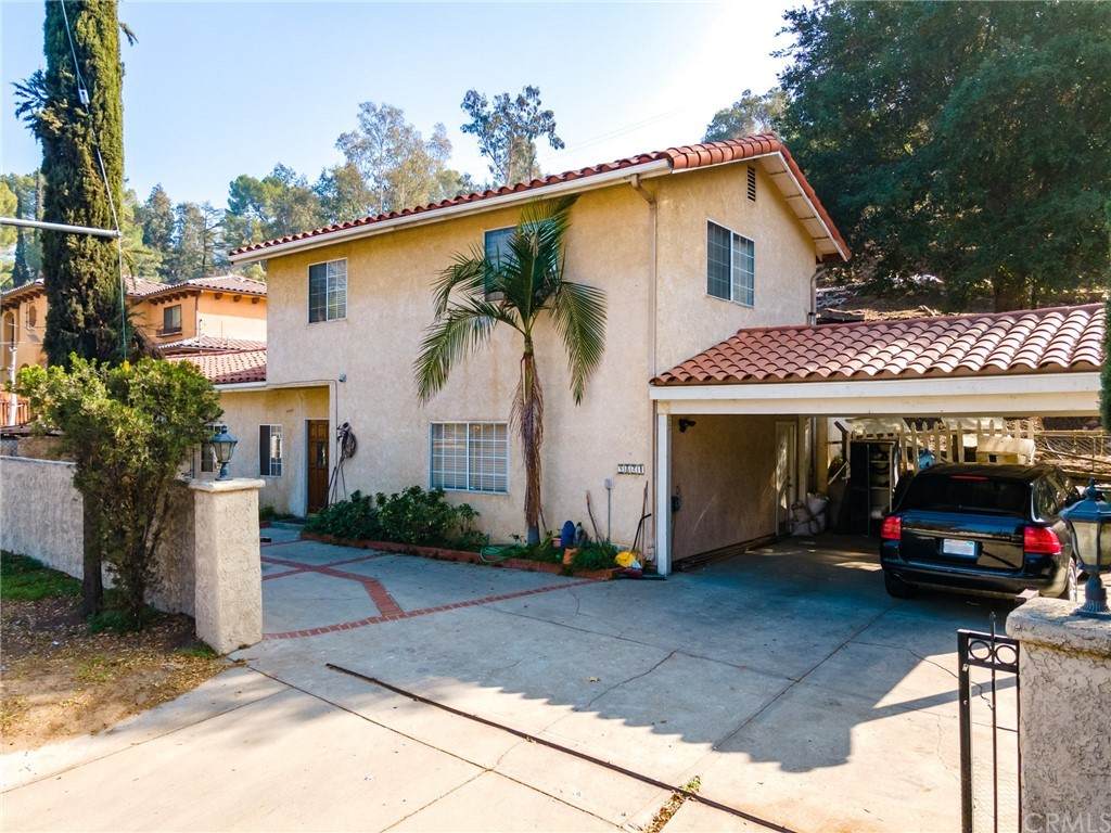 9824 Sunland Boulevard - Photo 1