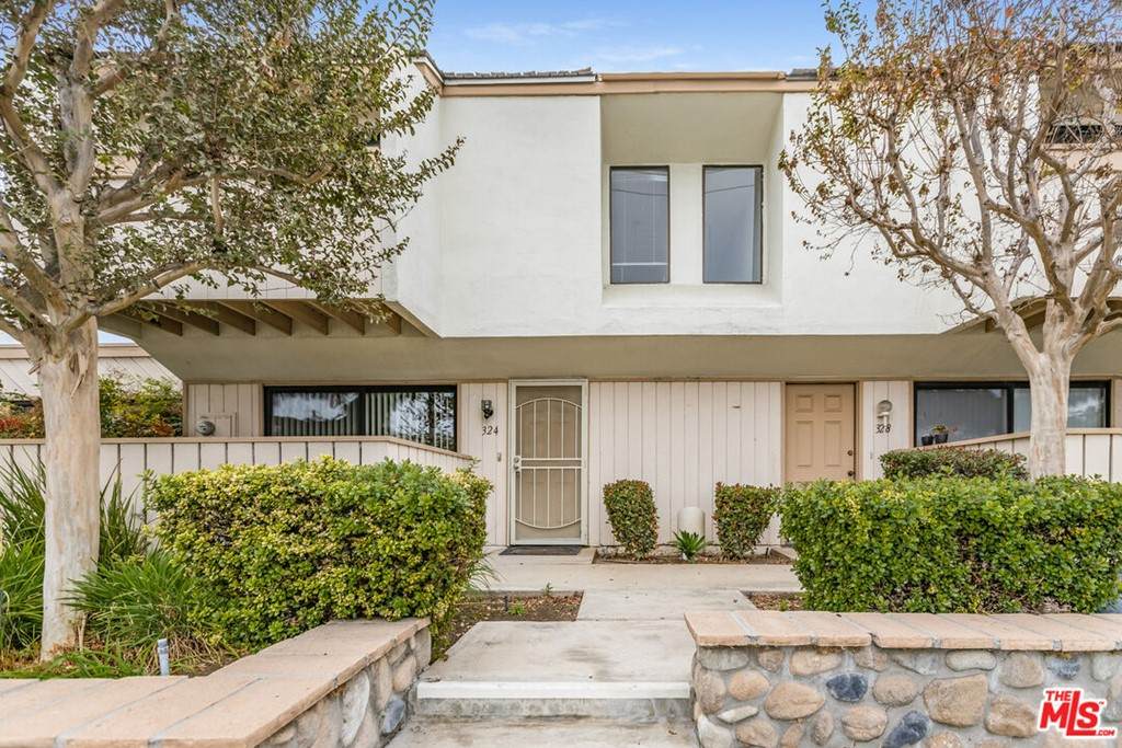 324 Meadow Court - Photo 1