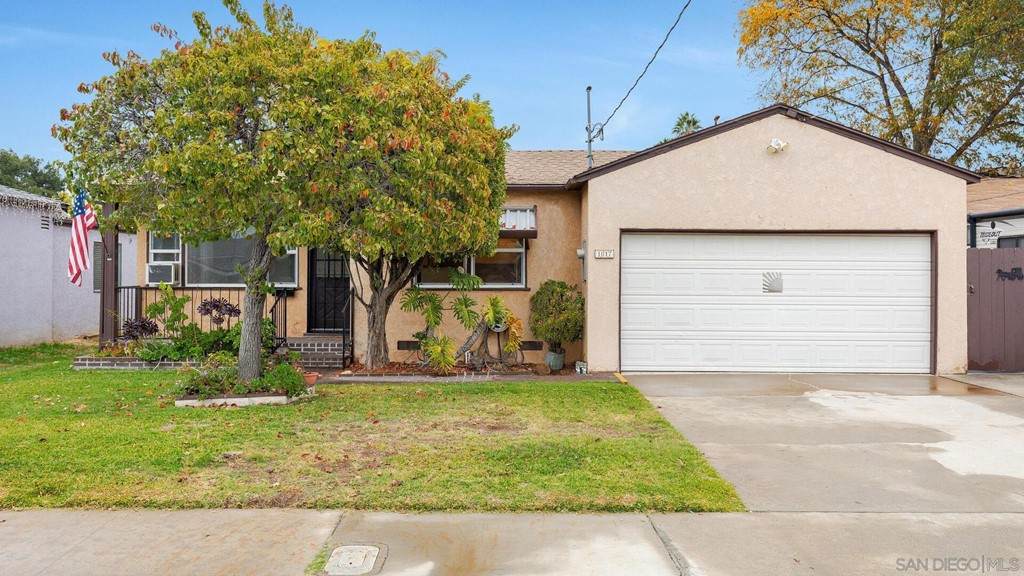 1017 Lincoln Ave - Photo 1