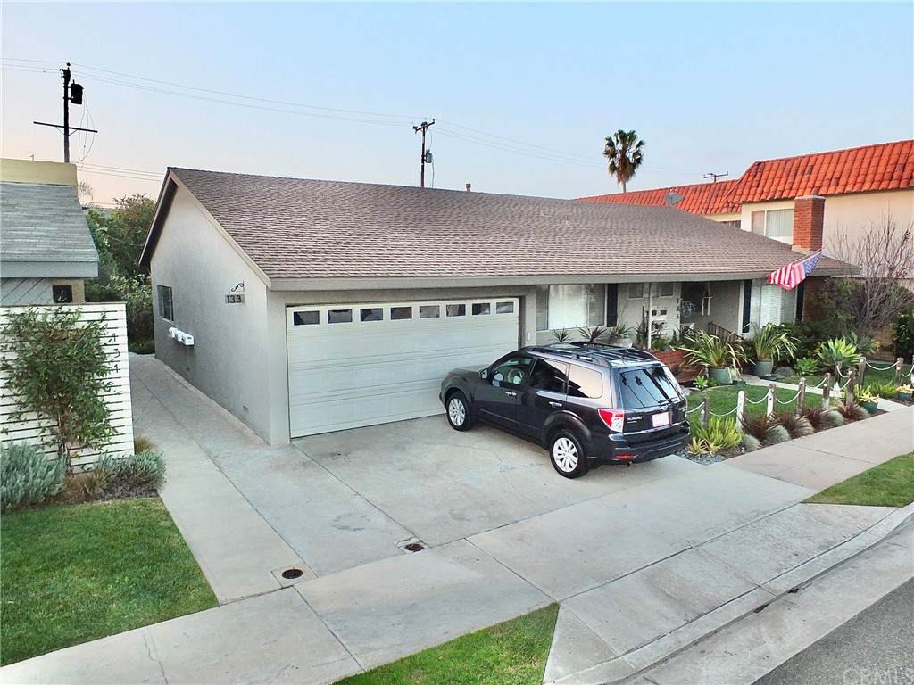 135 6th Street - Photo 1