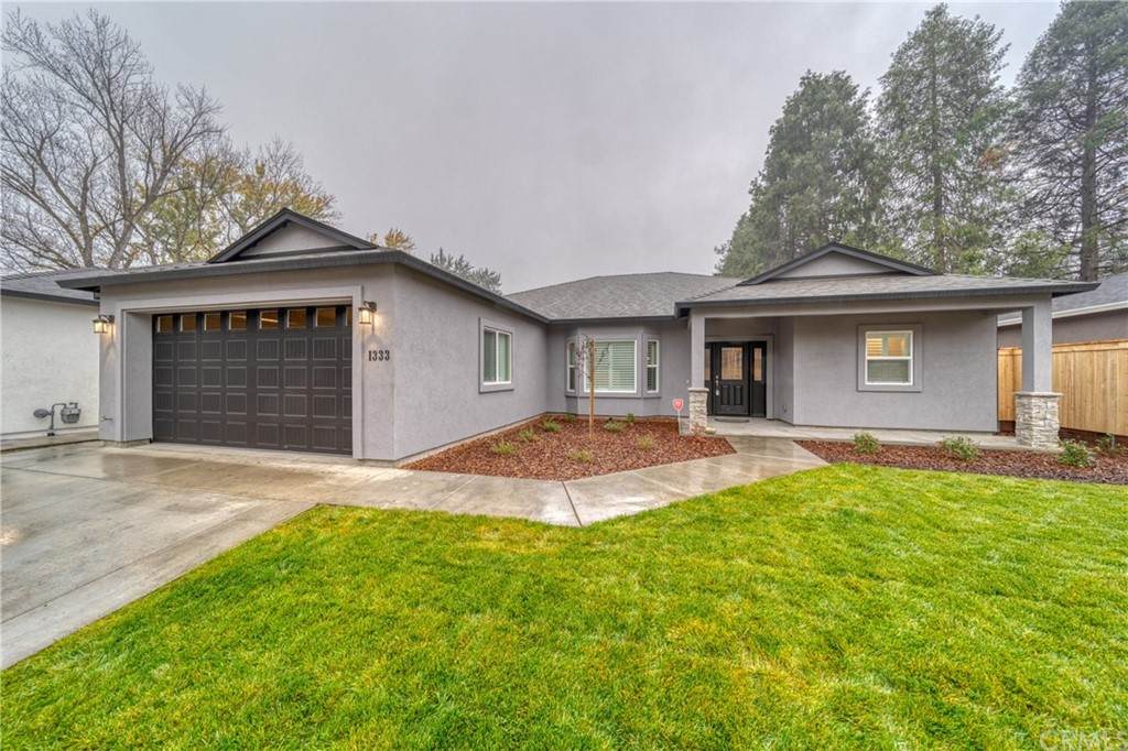 1333 W Lindo Ave - Photo 1