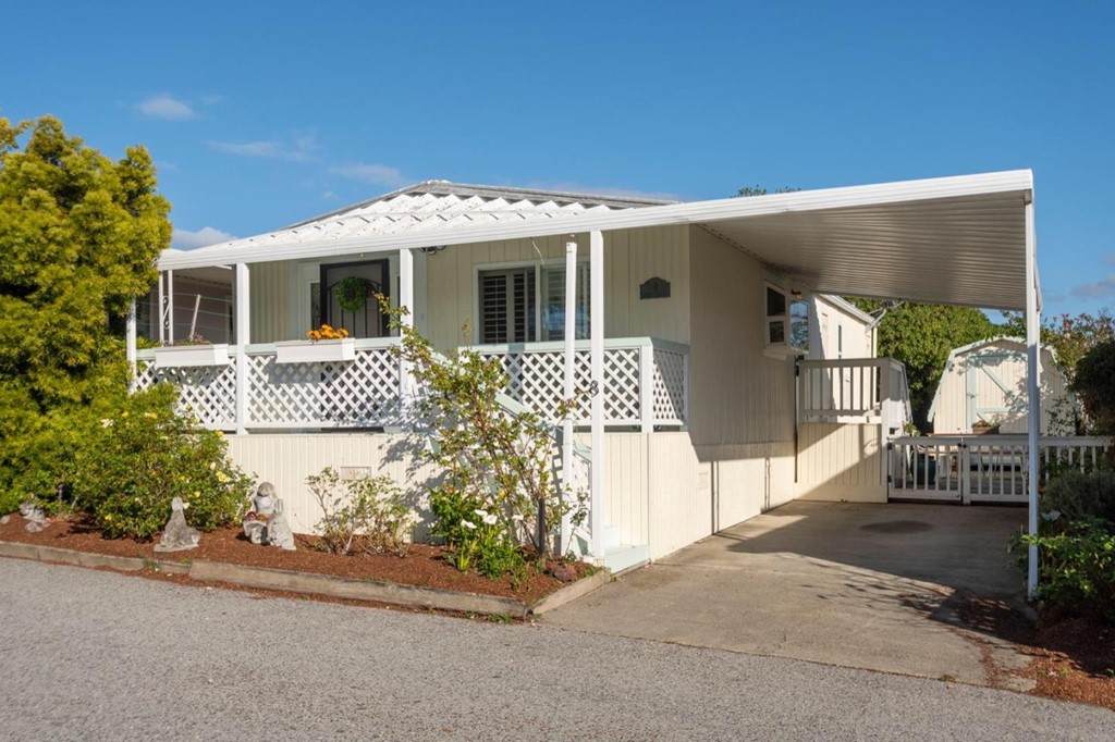 8 Sunset Terrace - Photo 1