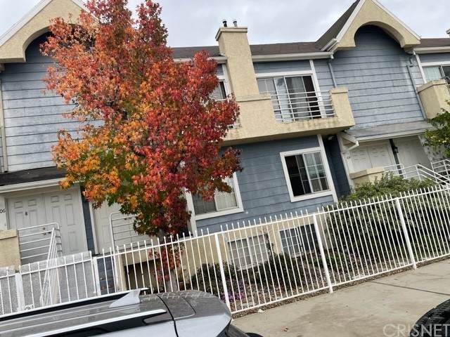 5730 Vineland - Photo 1