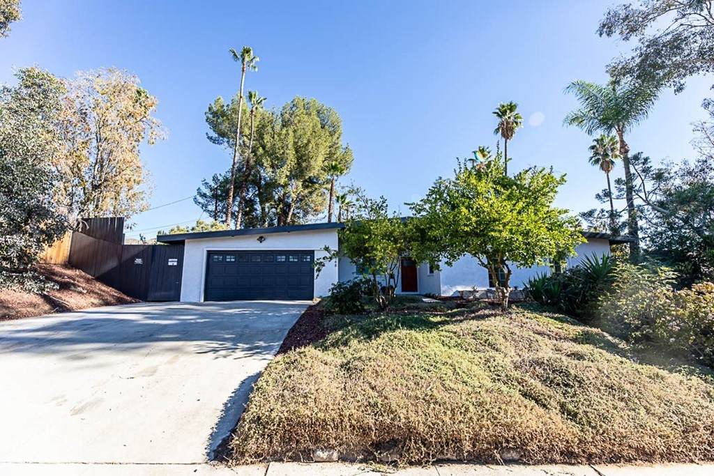 3548 Valencia Hill Drive - Photo 1
