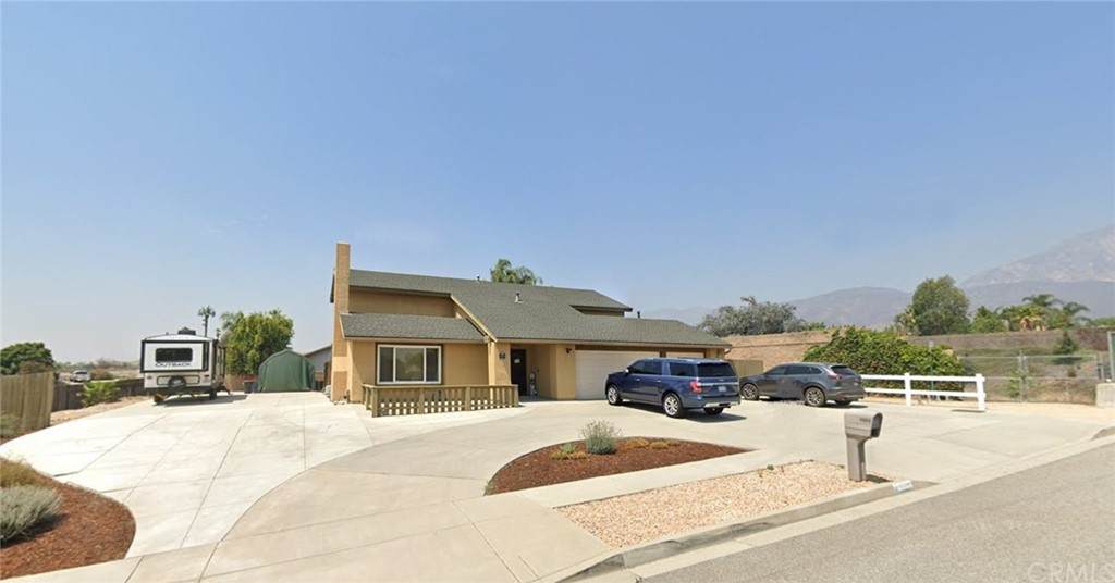 6604 Sapphire Street - Photo 1