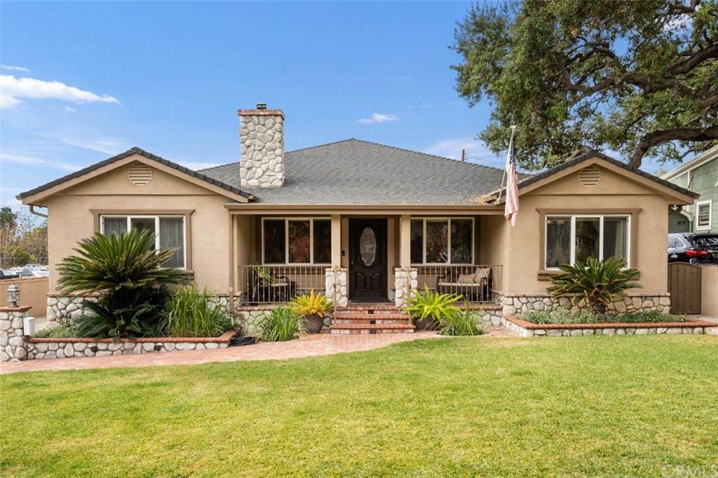 181 Alta Vista Avenue - Photo 1