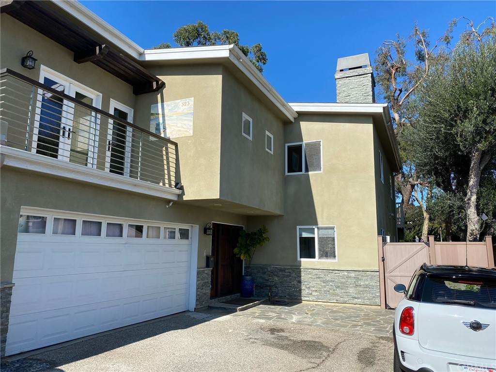 523 25th Street - Photo 1
