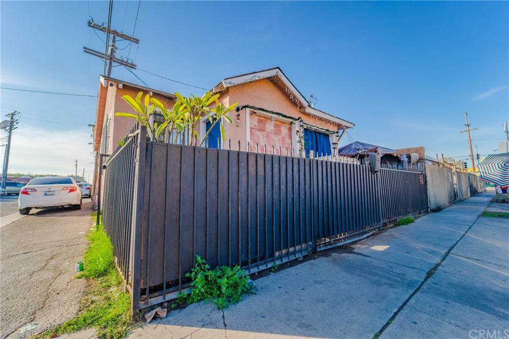 444 Colden Avenue - Photo 1