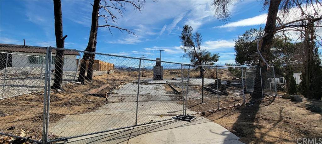15917 Fresno Way - Photo 1