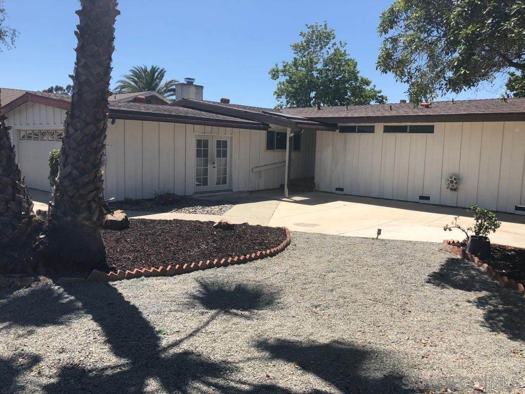 1134 Montura Rd - Photo 1