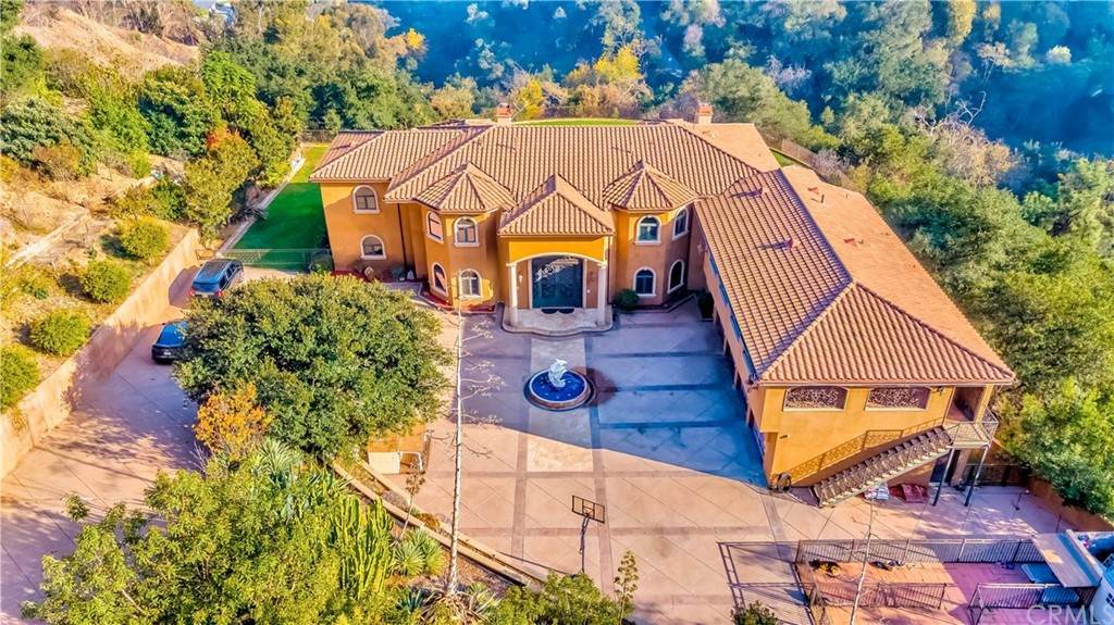 2626 El Venado Drive - Photo 1