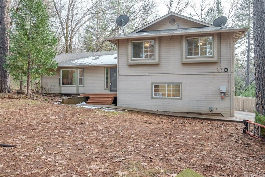 15704 Fitzgerald Drive - Photo 1