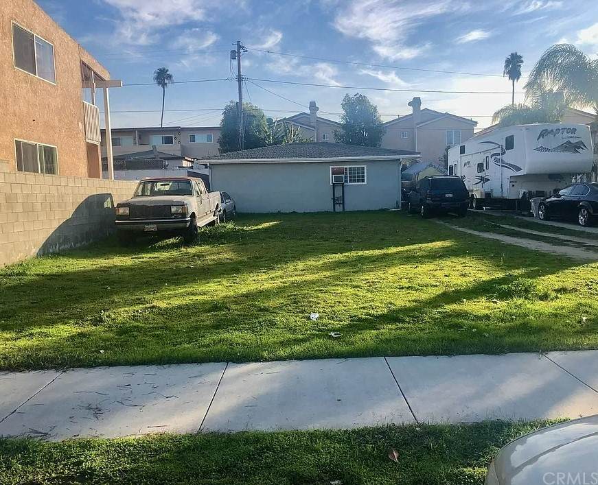 1712 252nd Street - Photo 1
