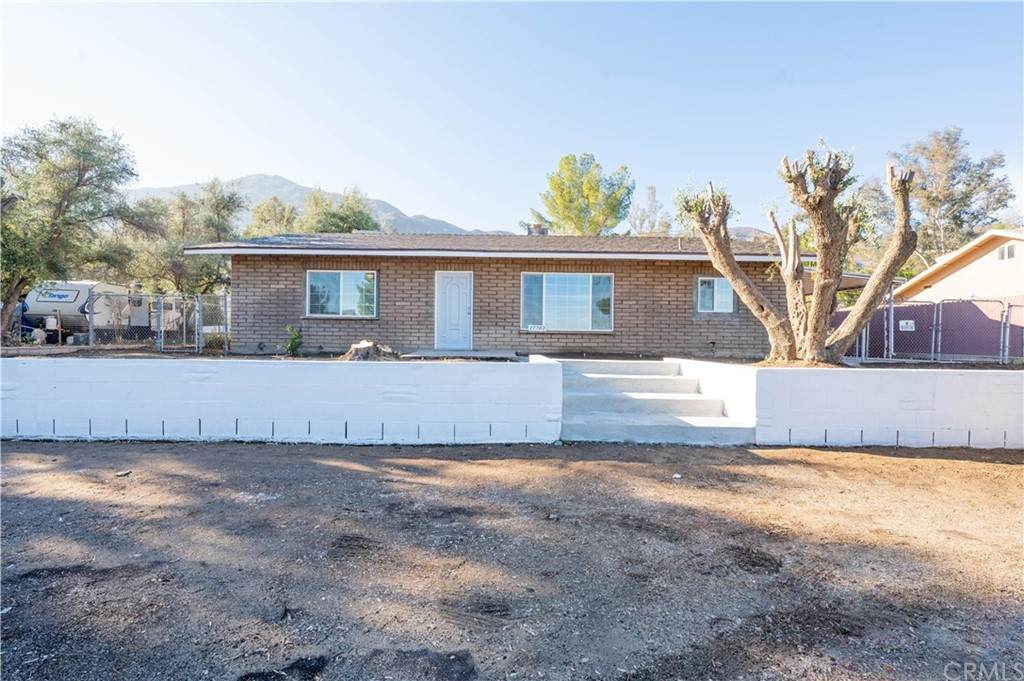 17701 Hayes Avenue - Photo 1