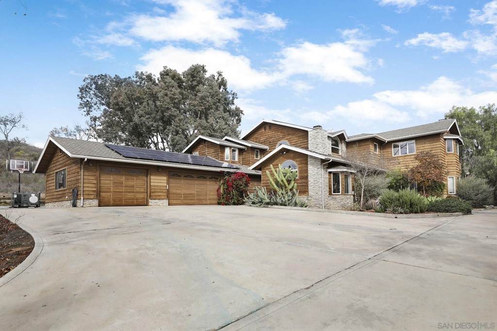 20249 Eagle Hill Ln - Photo 1