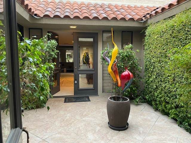 5 Stanford Drive - Photo 1