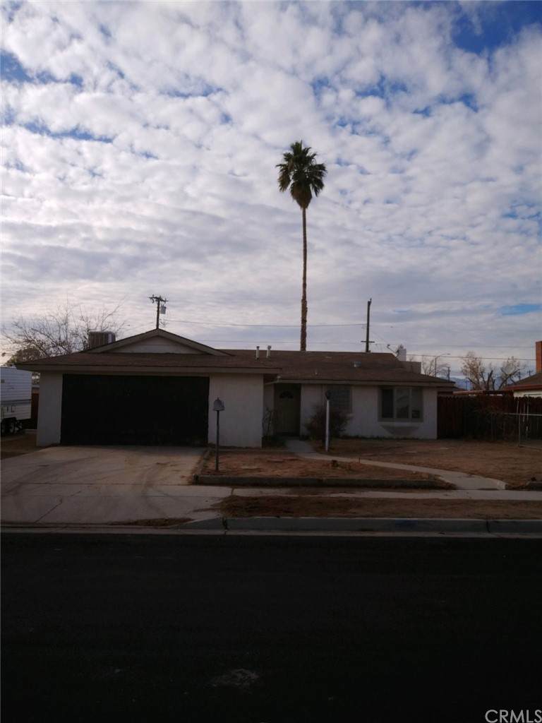 205 Silver Ridge Street - Photo 1