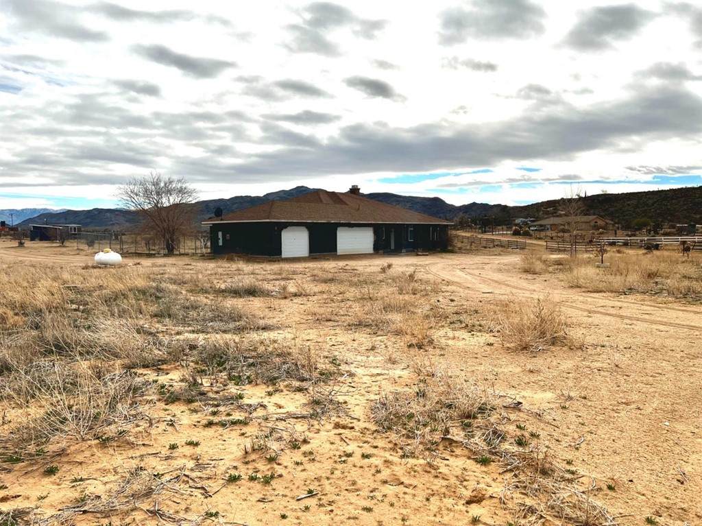 26525 Papago Road - Photo 1