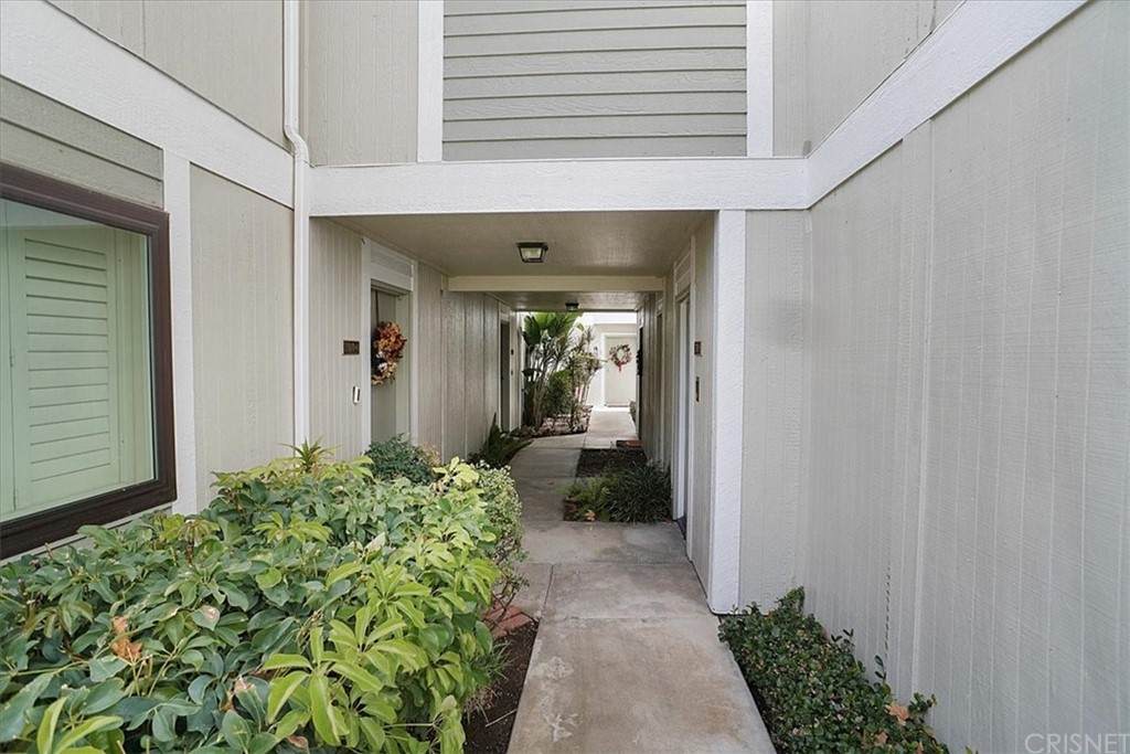 27070 Hidaway Avenue - Photo 1