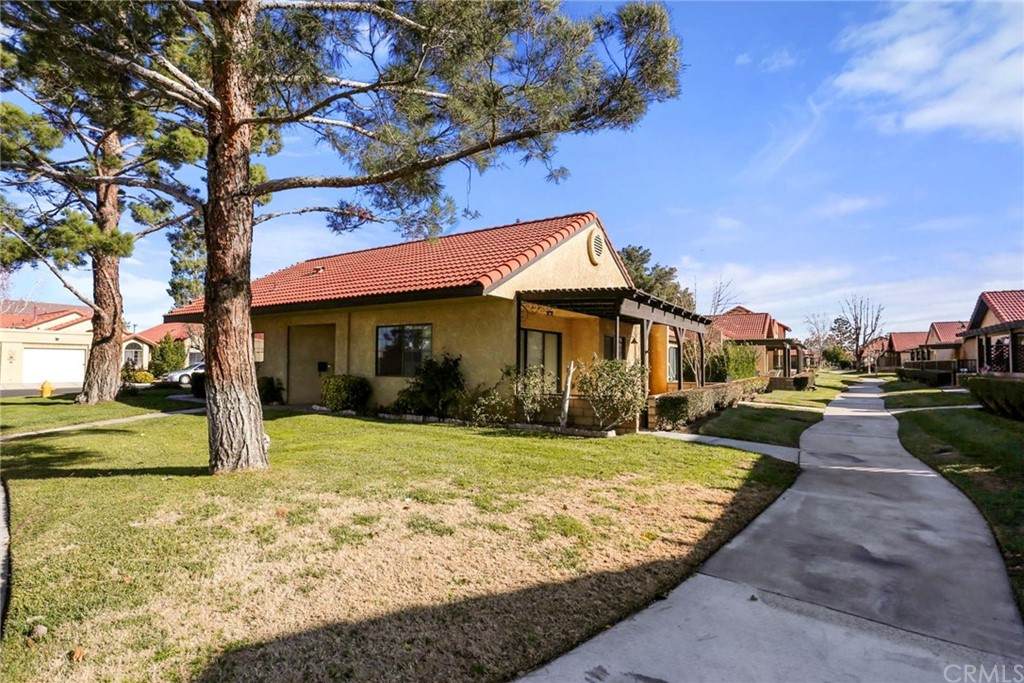 19021 Elm Drive - Photo 1