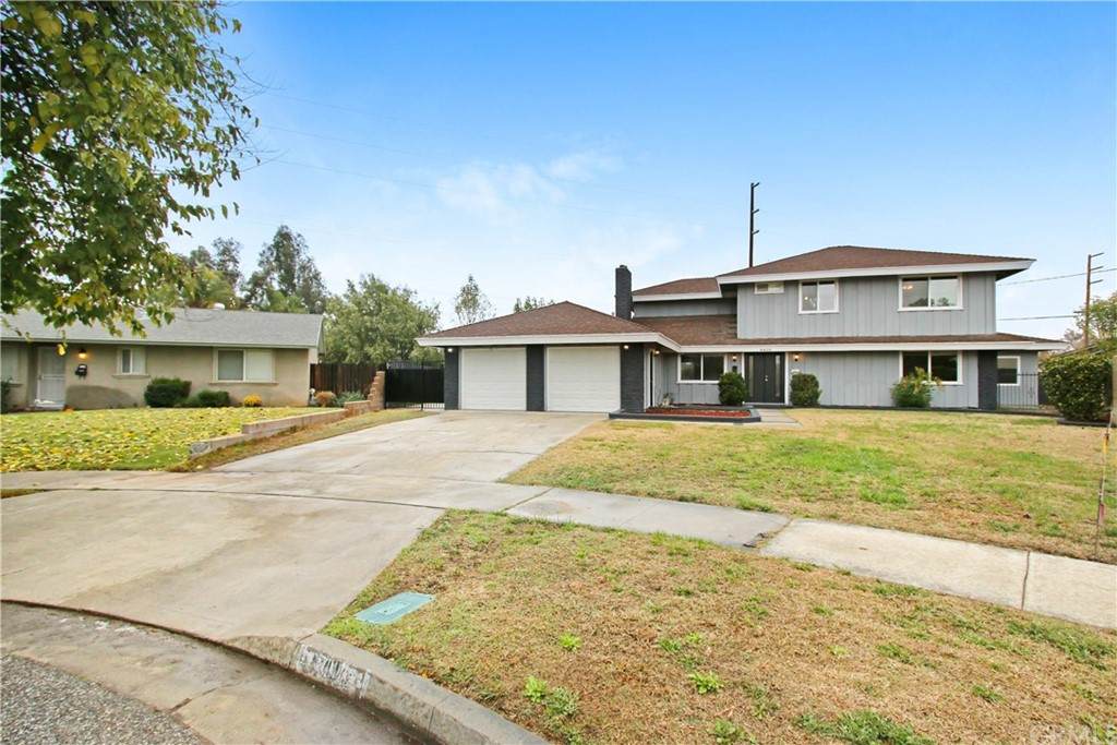 6410 Capistrano Way - Photo 1