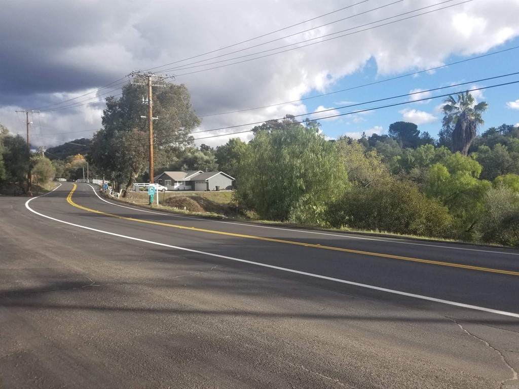1915 Grade South Road - Photo 1