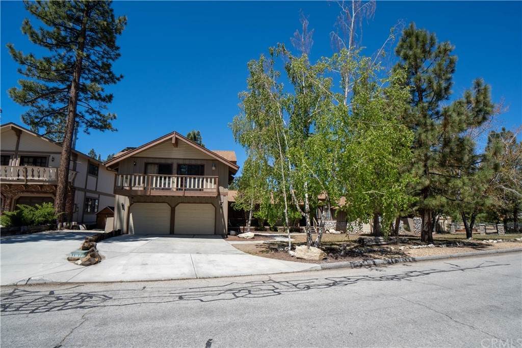 224 Teakwood Drive - Photo 1
