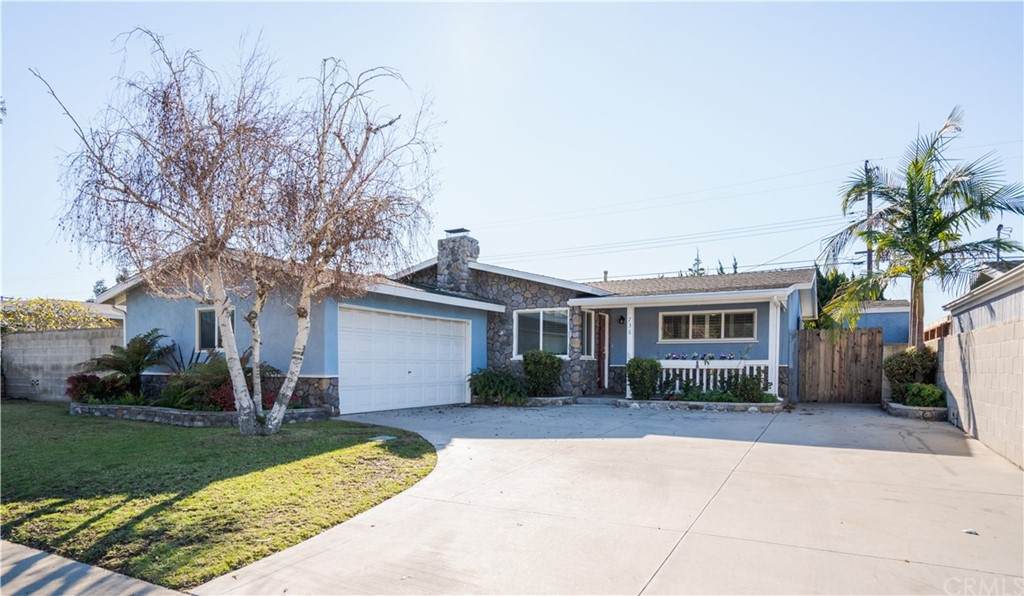 736 Juanita Avenue - Photo 1