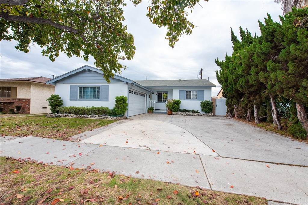 16316 Sylvanwood Avenue - Photo 1