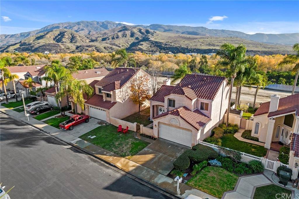25540 Aragon Way - Photo 1