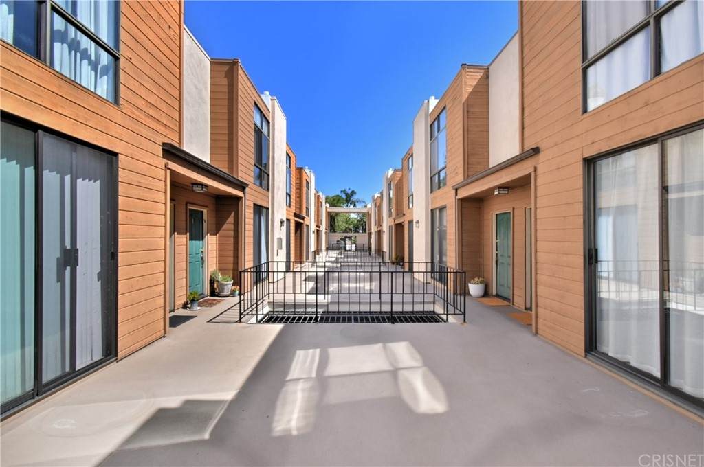 14912 Dickens Street - Photo 1