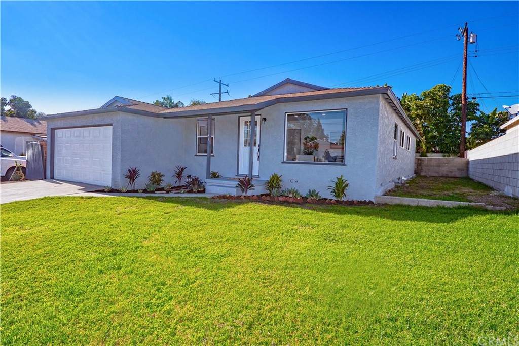 641 Ashcomb Drive - Photo 1