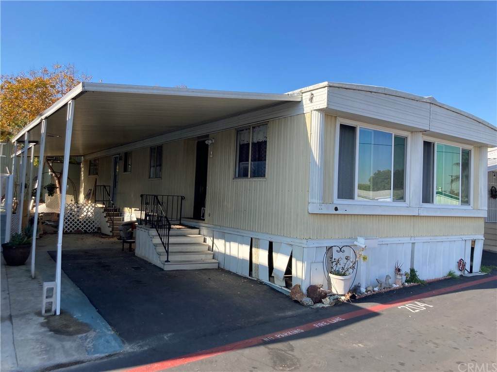 23701 Western - Photo 1