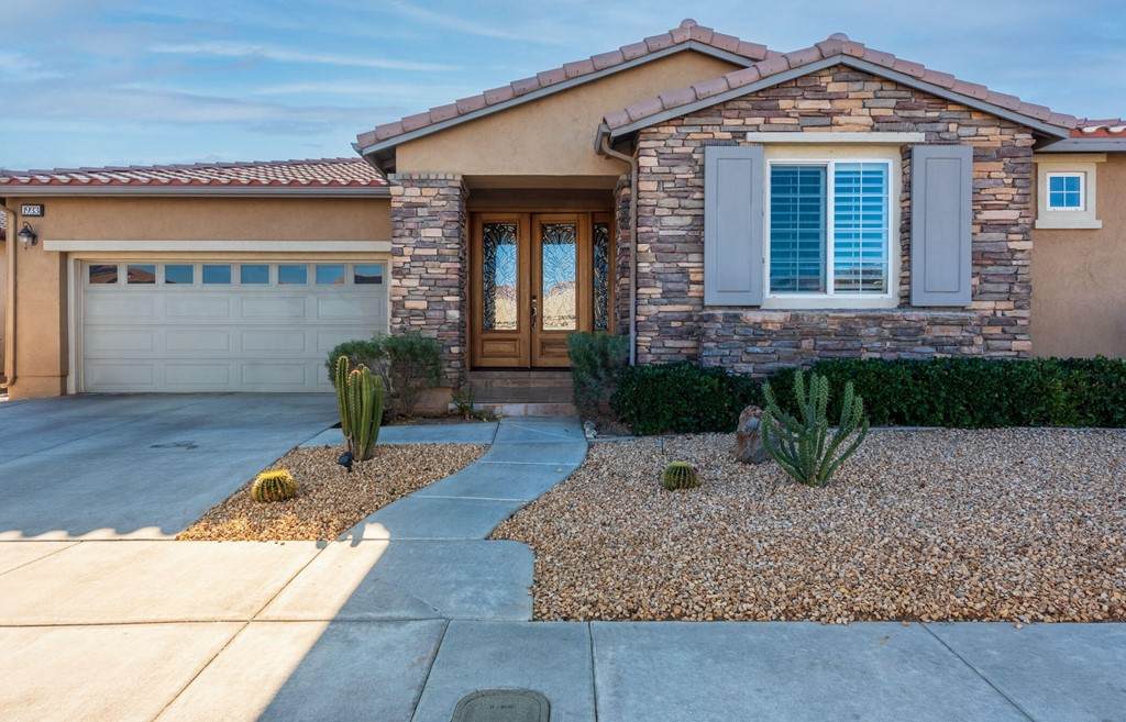 1933 Savanna Way - Photo 1