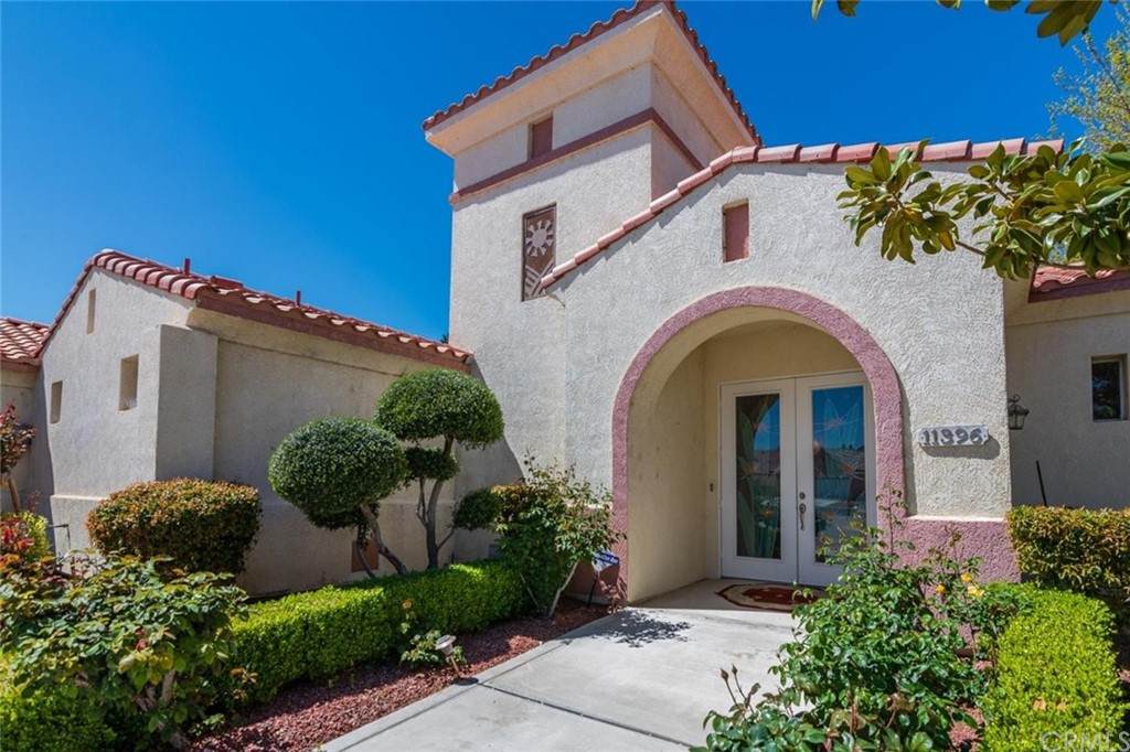 11396 Country Club Drive - Photo 1