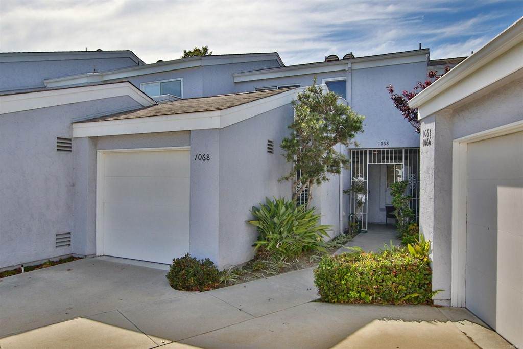 1068 Isabella Avenue - Photo 1