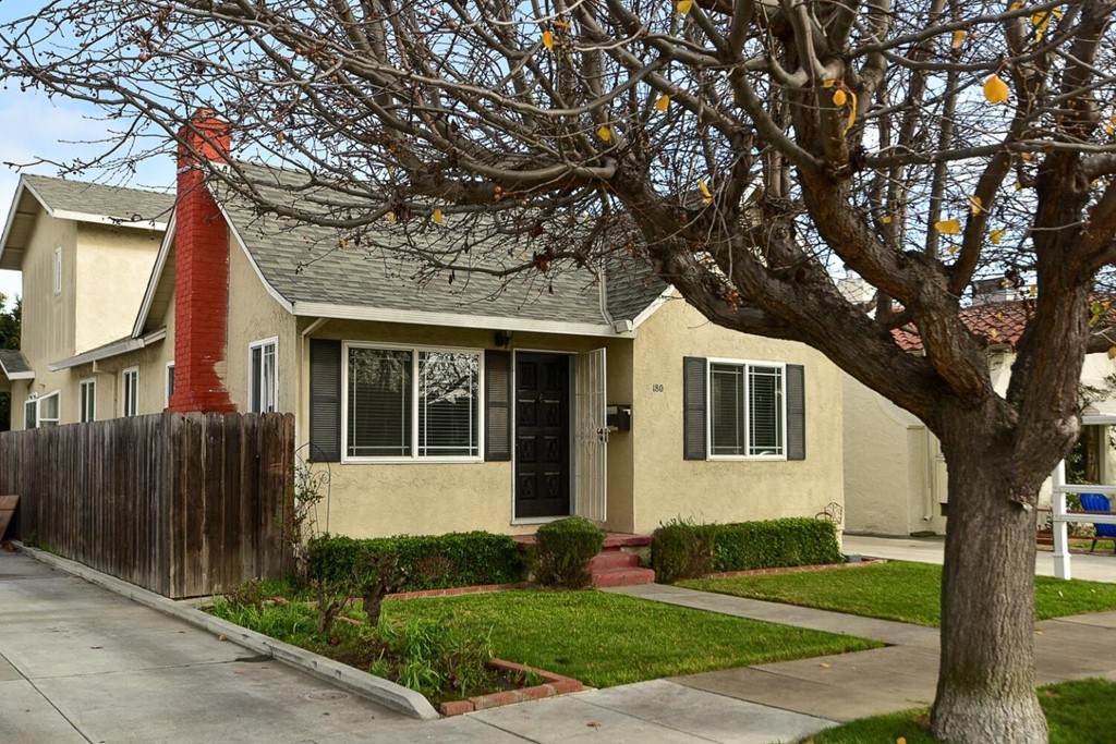 180 26th Street - Photo 1