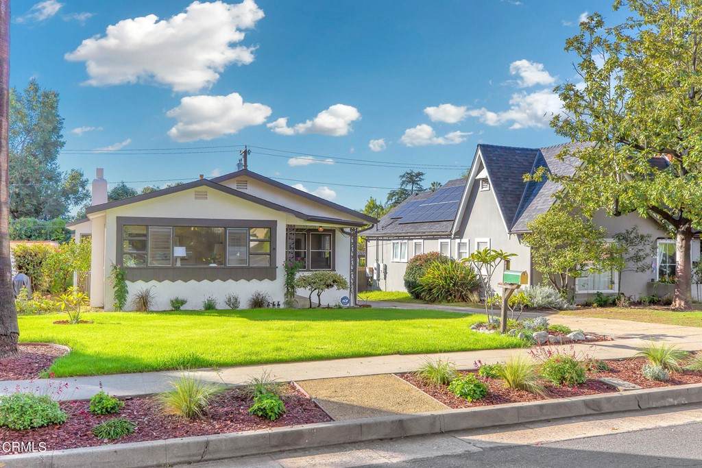 2164 Oakwood Street - Photo 1