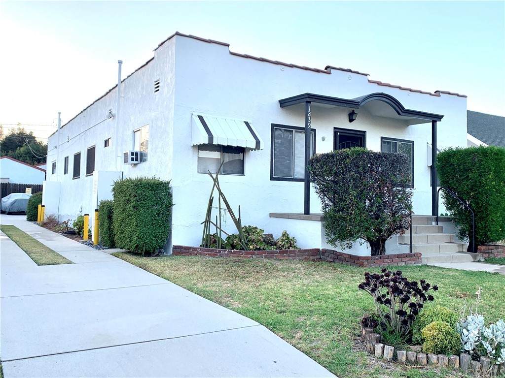 1839 Curtis Avenue - Photo 1