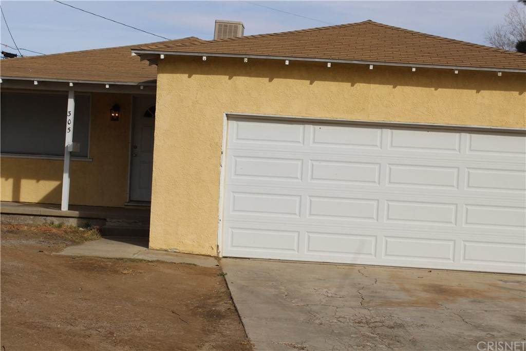 305 Avenue J9 - Photo 1